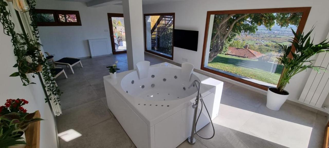 Chalet Sophie - Luxury Chalet Roletto Luaran gambar