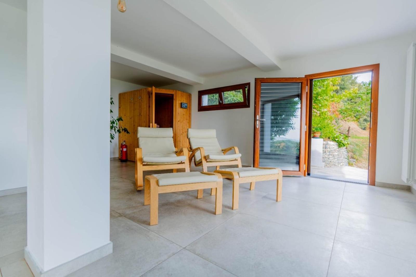 Chalet Sophie - Luxury Chalet Roletto Luaran gambar